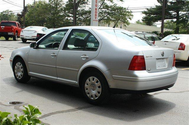 2003 Volkswagen Jetta S Sedan