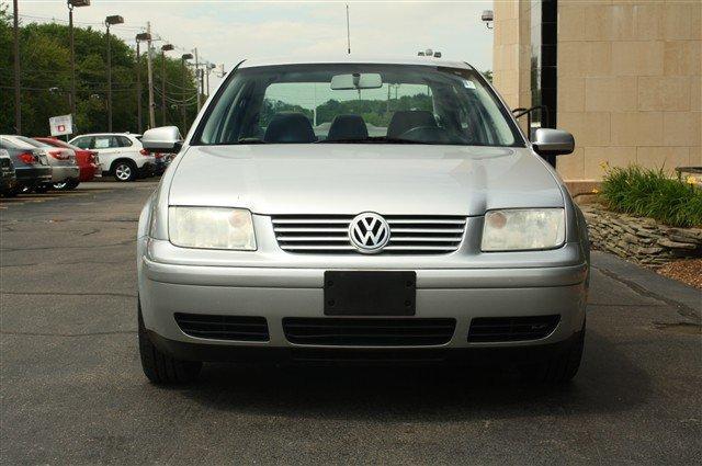 2003 Volkswagen Jetta S Sedan