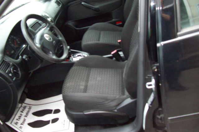 2003 Volkswagen Jetta With Leather