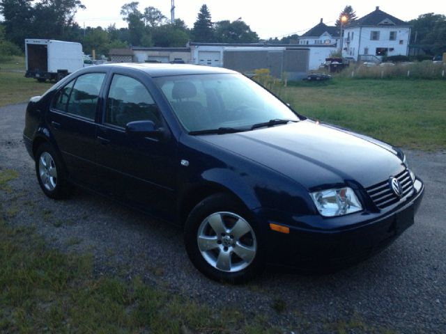 2003 Volkswagen Jetta Quad Cab 4x2 Shortbox XLT