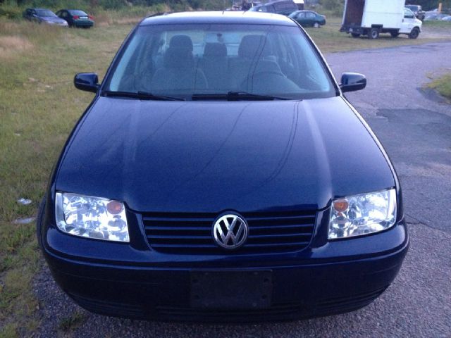 2003 Volkswagen Jetta Quad Cab 4x2 Shortbox XLT