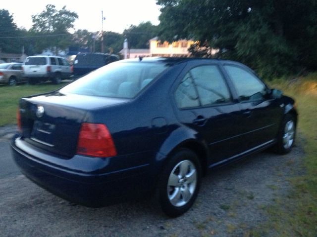 2003 Volkswagen Jetta Quad Cab 4x2 Shortbox XLT