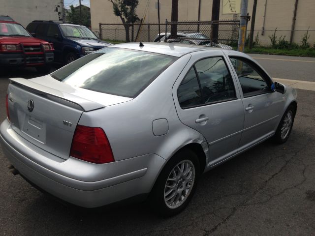 2003 Volkswagen Jetta Supercharged Notchback