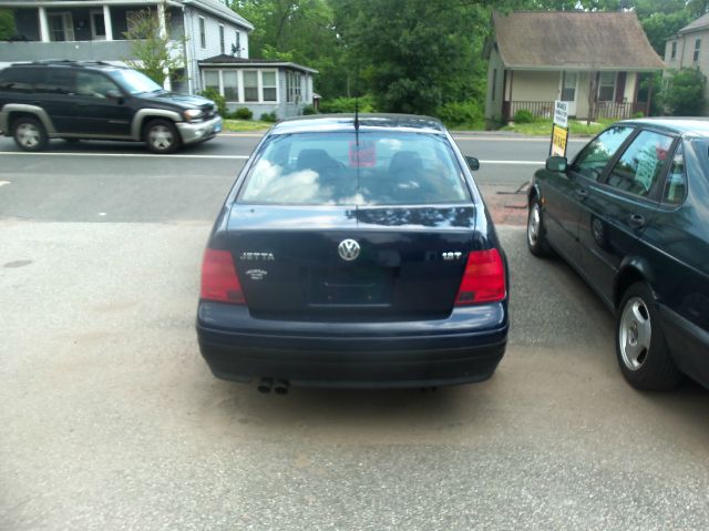 2003 Volkswagen Jetta With Leather