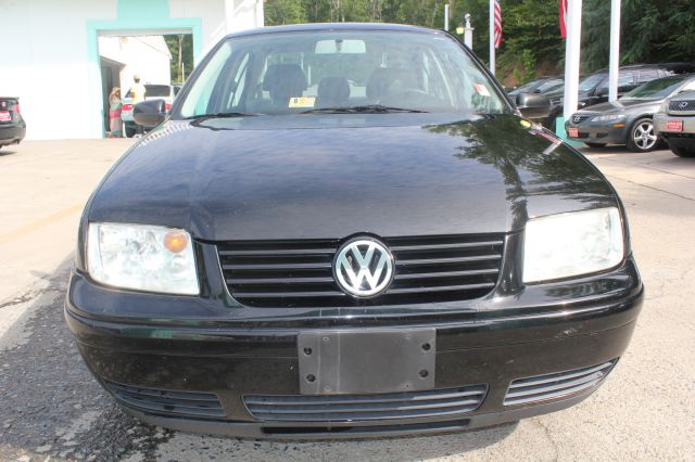 2003 Volkswagen Jetta I-4 Manual