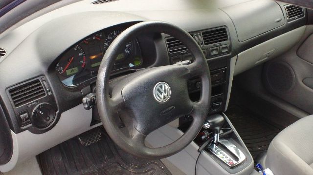 2003 Volkswagen Jetta I-4 Manual