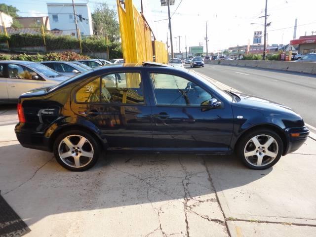 2003 Volkswagen Jetta I-4 Manual