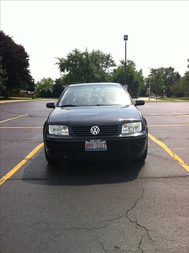 2003 Volkswagen Jetta FWD 4dr Sport