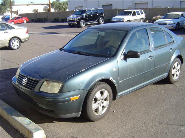 2003 Volkswagen Jetta FWD 4dr Sport