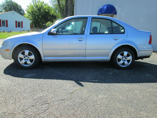 2003 Volkswagen Jetta 4dr 112 WB AWD