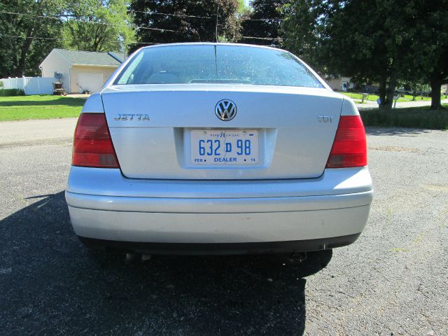 2003 Volkswagen Jetta 4dr 112 WB AWD