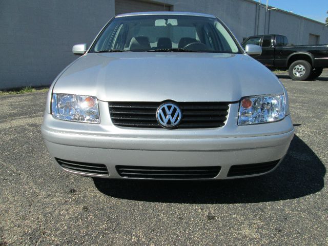 2003 Volkswagen Jetta 4dr 112 WB AWD