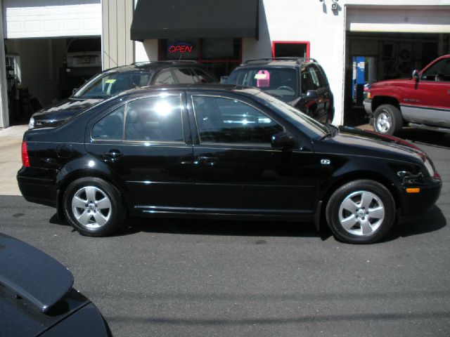 2003 Volkswagen Jetta Quad Cab 4x2 Shortbox XLT