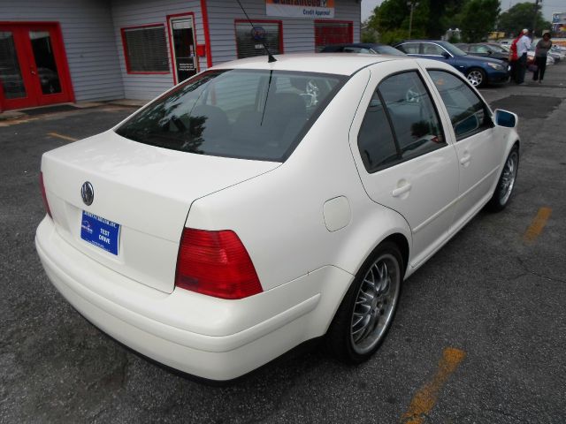 2003 Volkswagen Jetta I-4 Manual