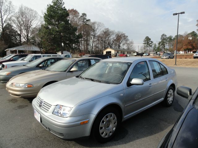 2003 Volkswagen Jetta I-4 Manual