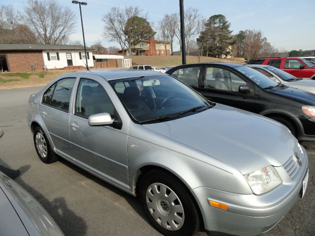 2003 Volkswagen Jetta I-4 Manual