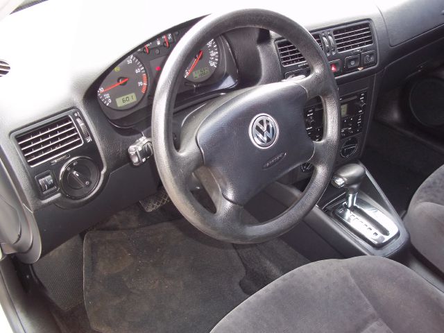 2003 Volkswagen Jetta FWD 4dr Sport