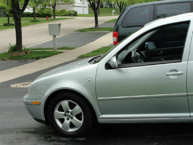 2004 Volkswagen Jetta 2WD CREW CAB 169 ST