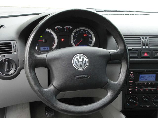 2004 Volkswagen Jetta 2WD CREW CAB 169 ST