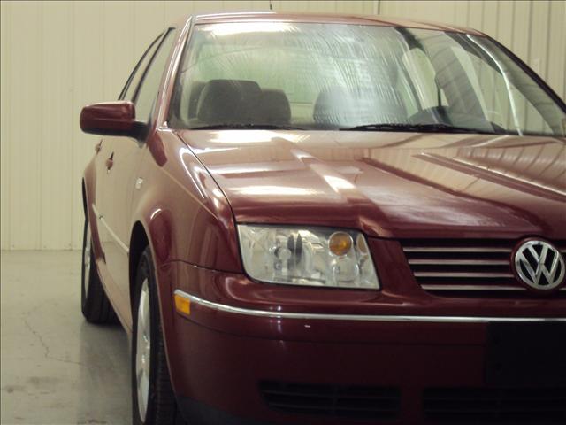 2004 Volkswagen Jetta 4dr Sdn I4 CVT 2.5 S Sedan