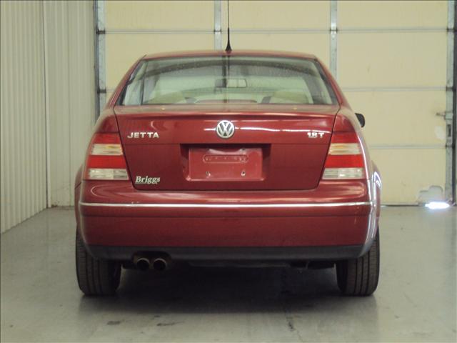 2004 Volkswagen Jetta 4dr Sdn I4 CVT 2.5 S Sedan