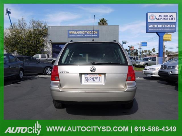 2004 Volkswagen Jetta S Sedan