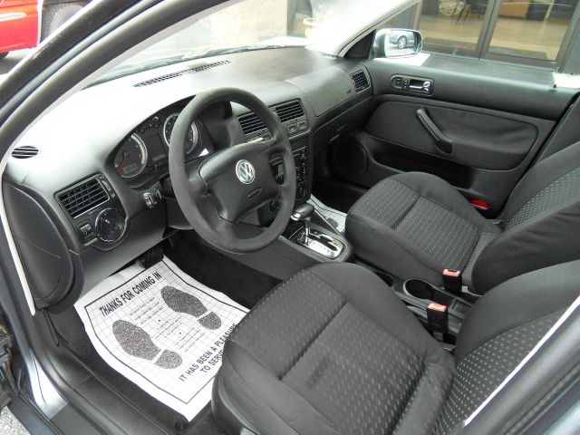 2004 Volkswagen Jetta With Leather