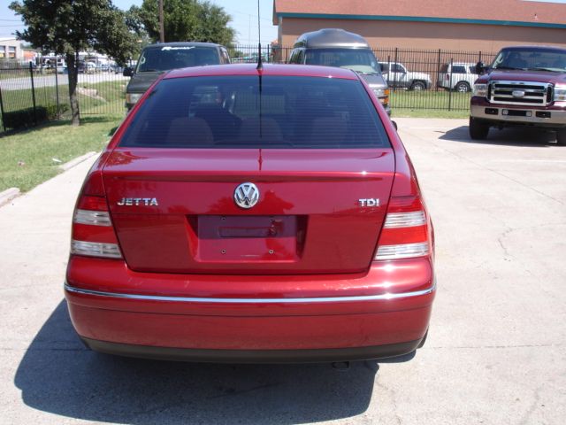 2004 Volkswagen Jetta 3.8L V6 3.8 Grand Touring