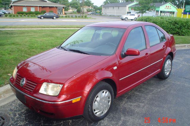 2004 Volkswagen Jetta FWD 4dr Sport