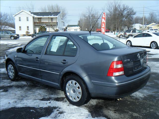 2004 Volkswagen Jetta S Sedan