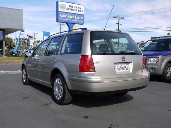 2004 Volkswagen Jetta I-4 Manual