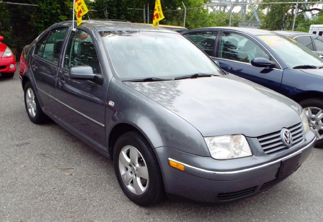 2004 Volkswagen Jetta S V6 4-door