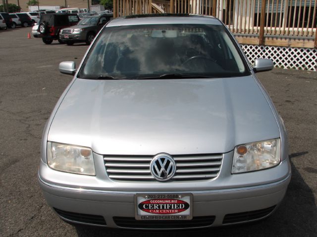 2004 Volkswagen Jetta W/t-tops