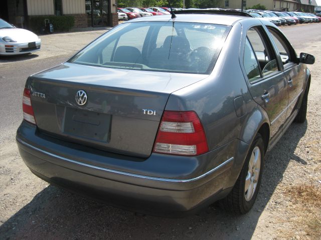 2004 Volkswagen Jetta 2WD CREW CAB 169 ST