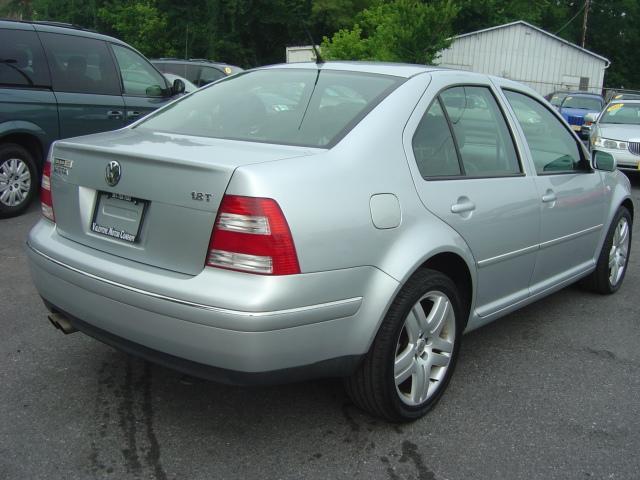 2004 Volkswagen Jetta 4matic 4dr 3.5L