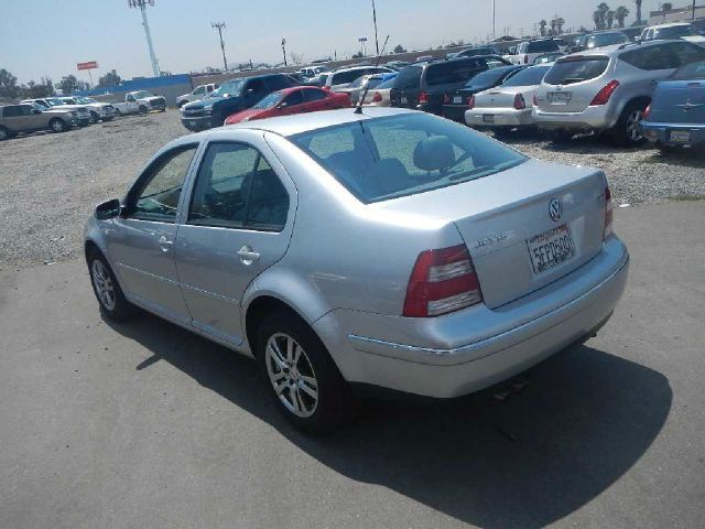 2004 Volkswagen Jetta With Leather