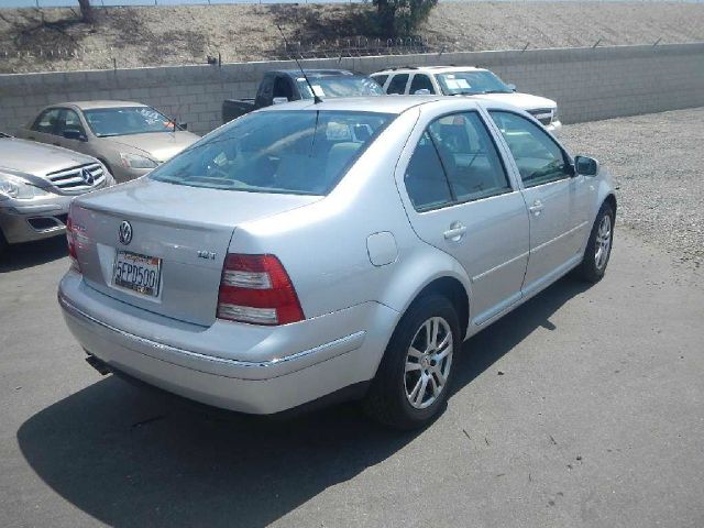 2004 Volkswagen Jetta With Leather