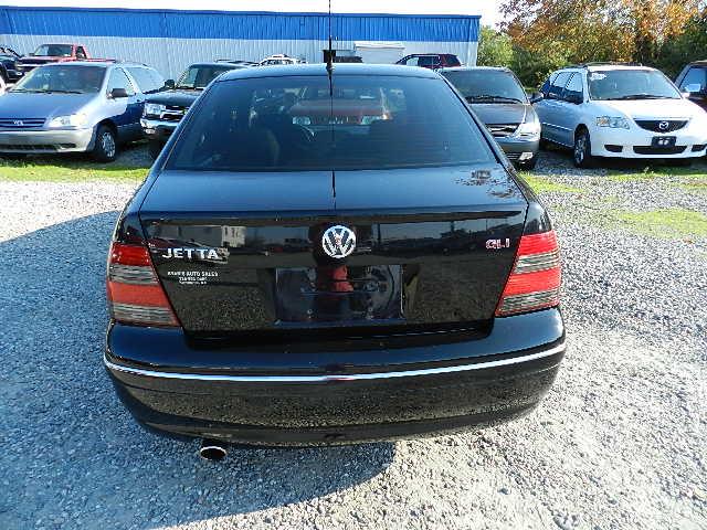 2005 Volkswagen Jetta 4drw/sunroof