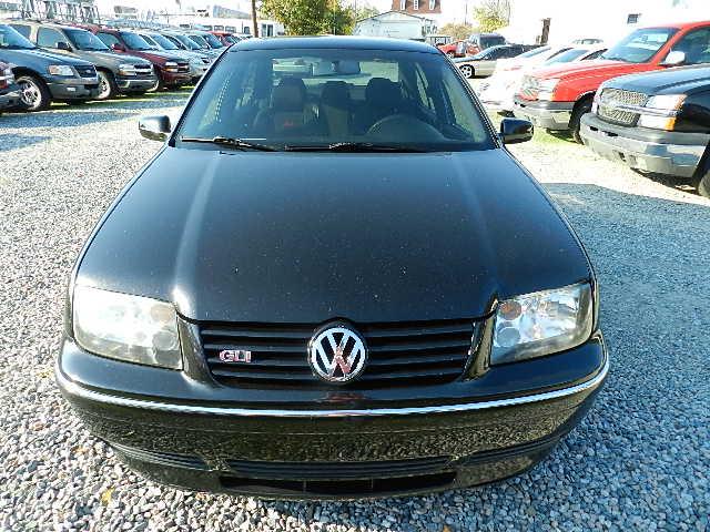 2005 Volkswagen Jetta 4drw/sunroof