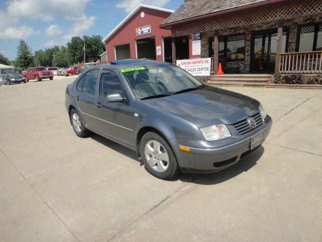 2005 Volkswagen Jetta 4dr 112 WB AWD