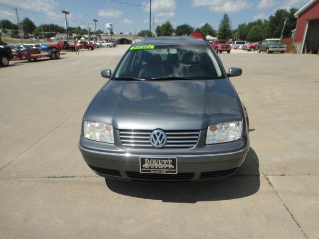 2005 Volkswagen Jetta 4dr 112 WB AWD