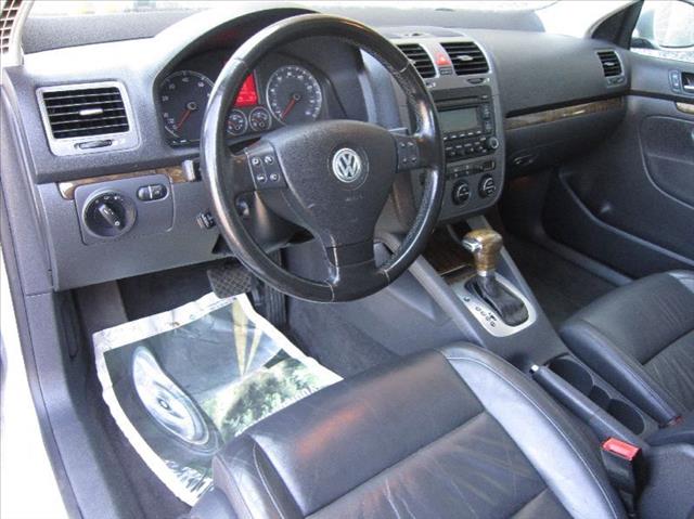 2005 Volkswagen Jetta 4WD Crew Cab 140.5