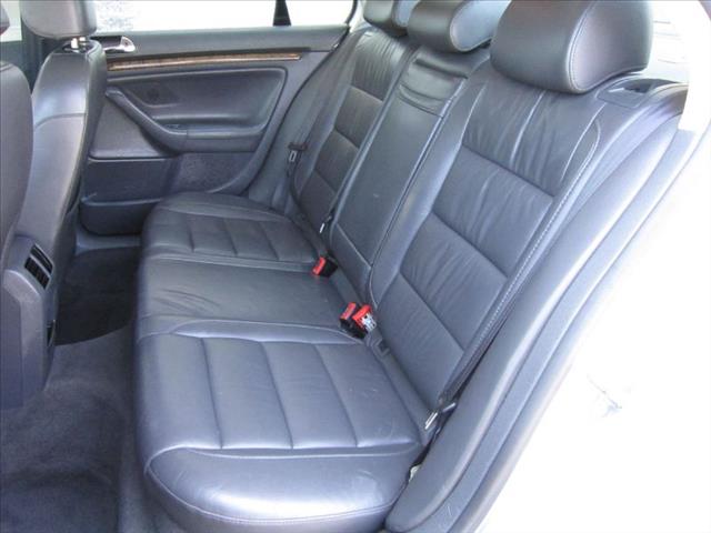 2005 Volkswagen Jetta 4WD Crew Cab 140.5