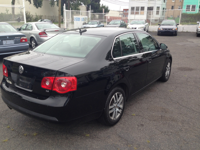 2005 Volkswagen Jetta Limited Wagon