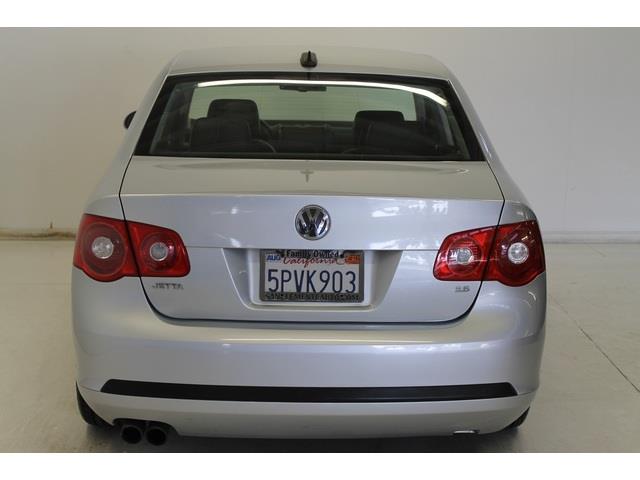 2005 Volkswagen Jetta Reg Cab 118 WB