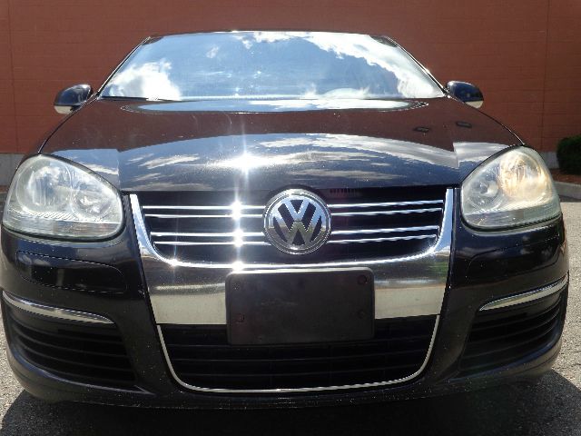 2005 Volkswagen Jetta Reg Cab 135.5 WB 4WD DRW