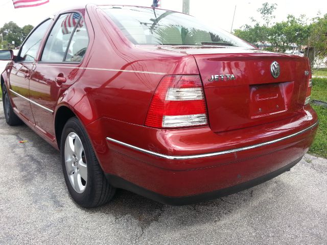 2005 Volkswagen Jetta 4dr 112 WB AWD