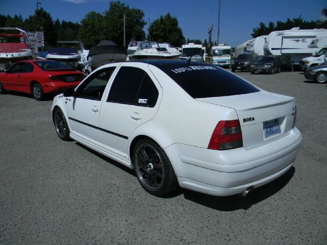 2005 Volkswagen Jetta Ml500 4matic 4dr 5.0L AWD SUV