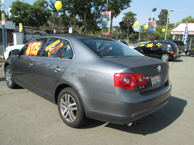 2005 Volkswagen Jetta Limited Wagon