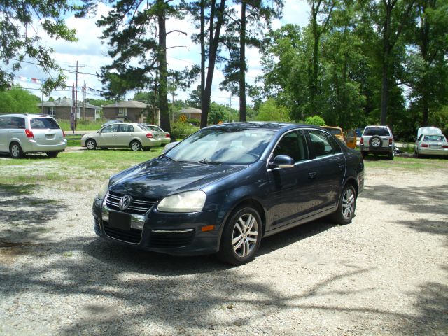 2005 Volkswagen Jetta Reg Cab 135.5 WB 4WD DRW